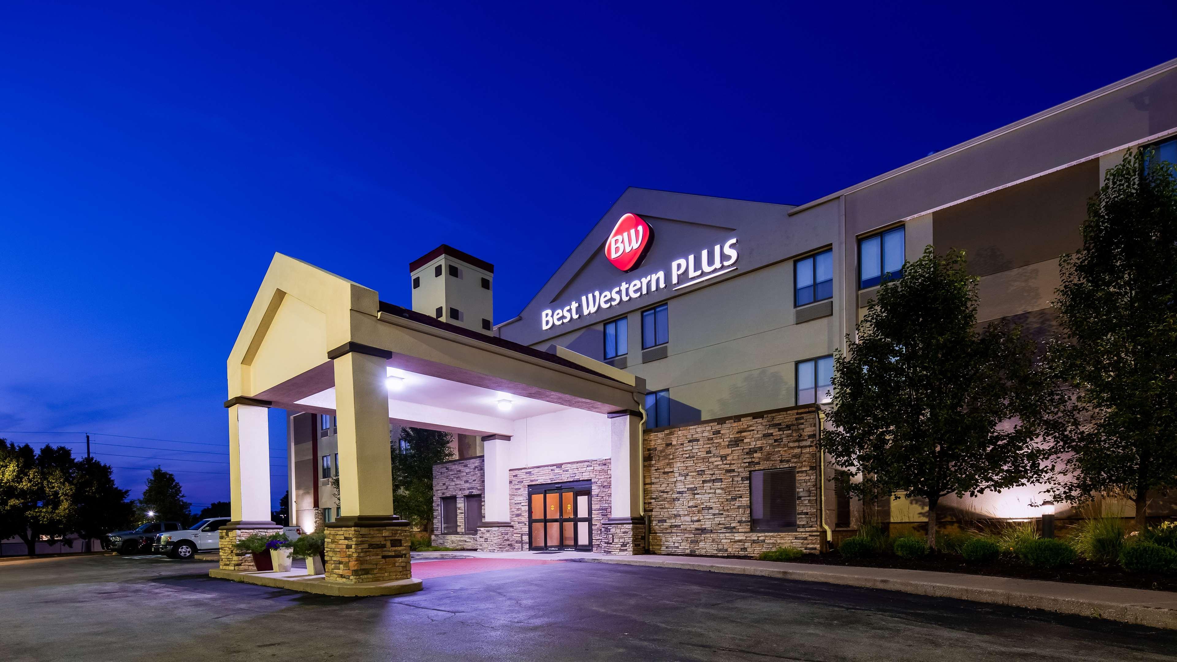 Best Western Plus Lee'S Summit Hotel & Suites Екстериор снимка
