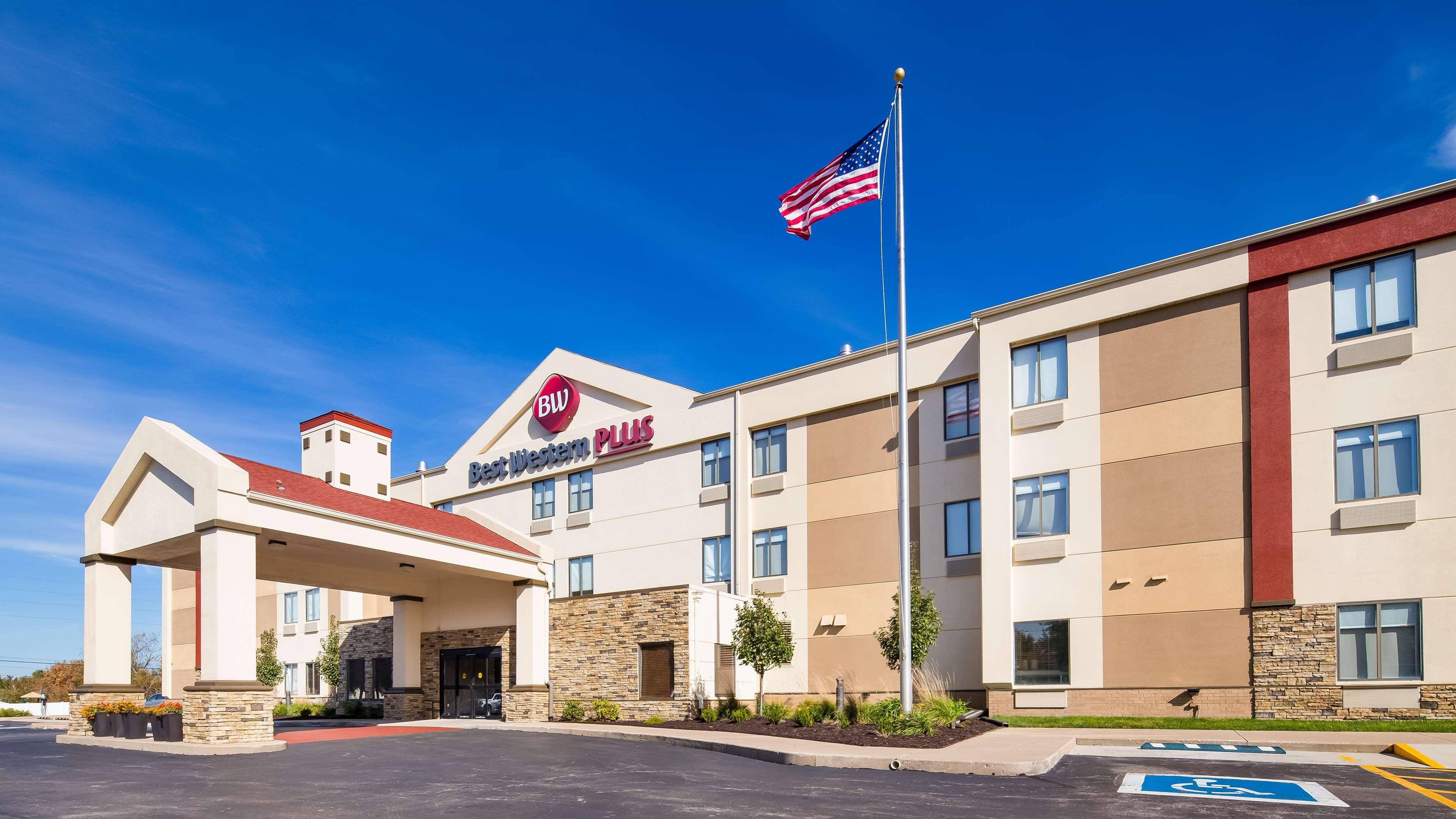Best Western Plus Lee'S Summit Hotel & Suites Екстериор снимка